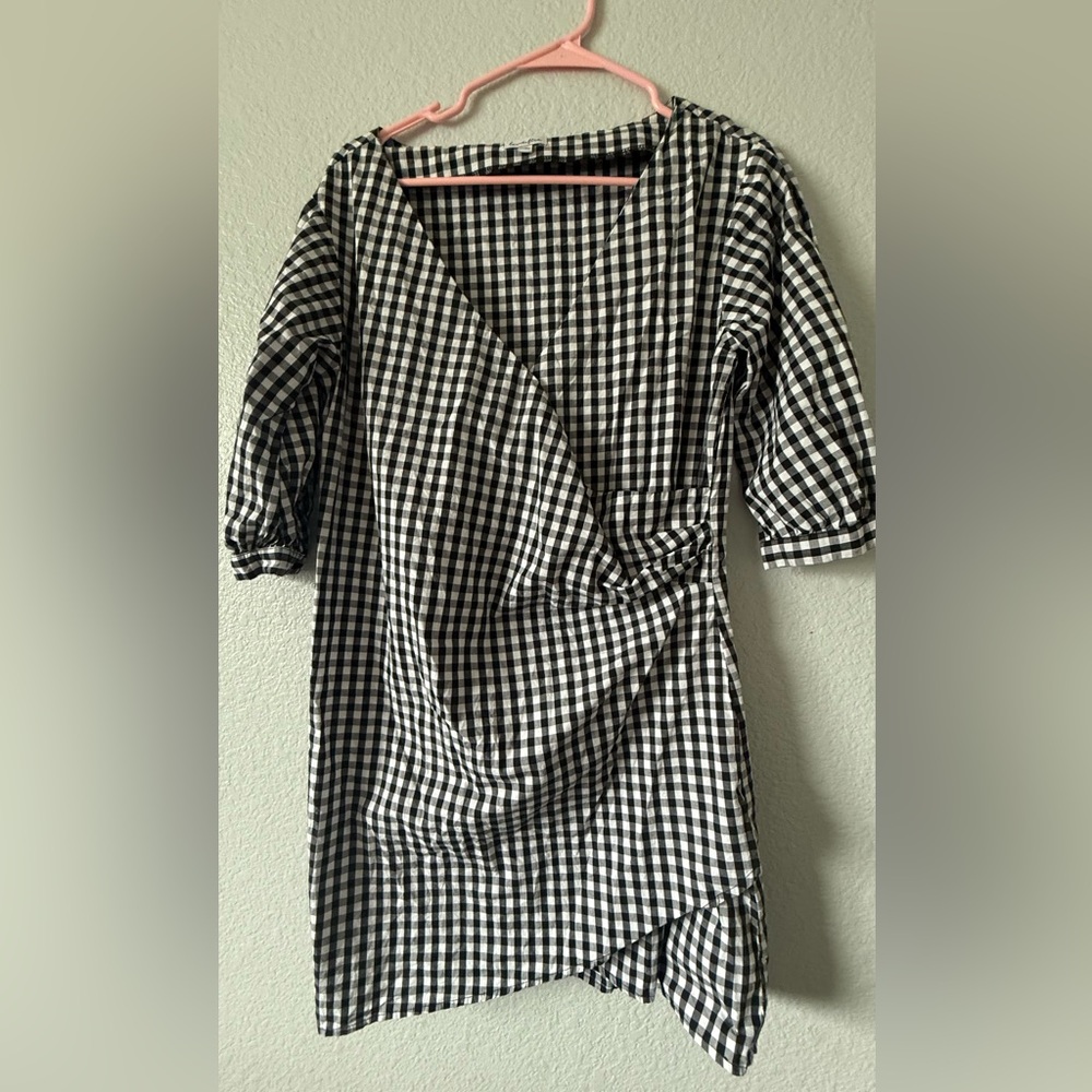 Love Fire Black and White Asymmetrical Puff Sleeve Dress